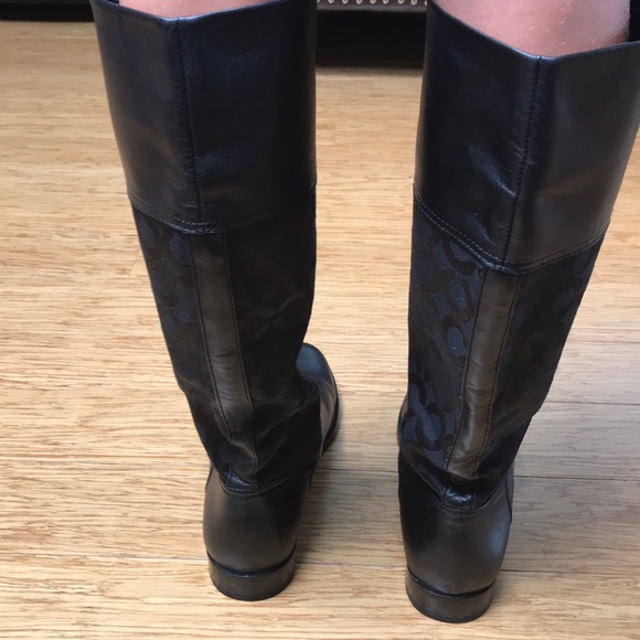 EUC Black Coach Signature Boots! - Picture 5 of 7